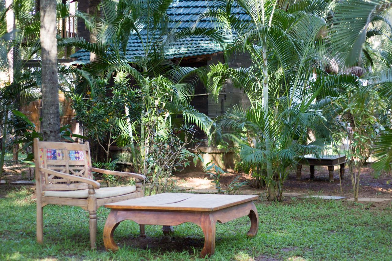 Leela Cottages Morjim Exterior foto